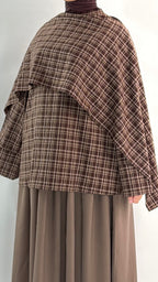 BLOUSE AVEC CAPE À CARREAUX