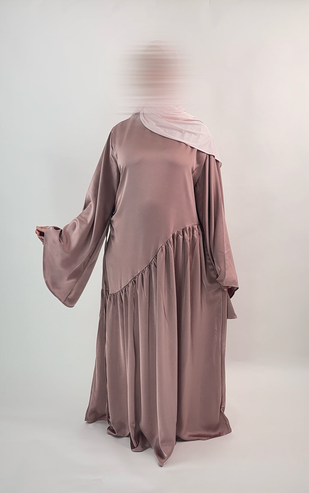 ROBE SATIN LEÏLA